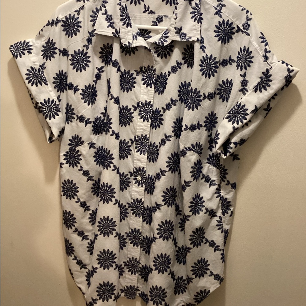 Chaps White and Blue Casual Button Down Shirt with Embroidered Floral Print